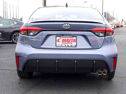 Used 2026 Toyota Corolla XSE FWD image 4