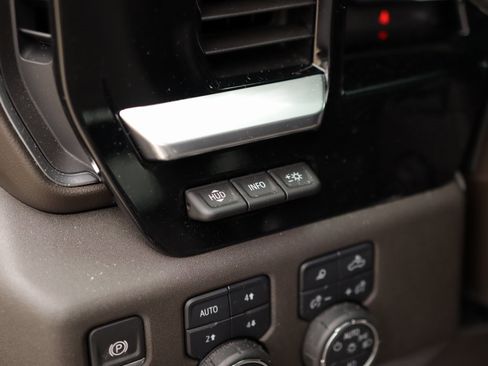 Used 2024 Chevrolet Silverado 1500 LTZ image 10