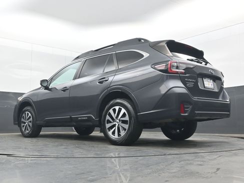 Used 2021 Subaru Outback Premium AWD/4WD image 27