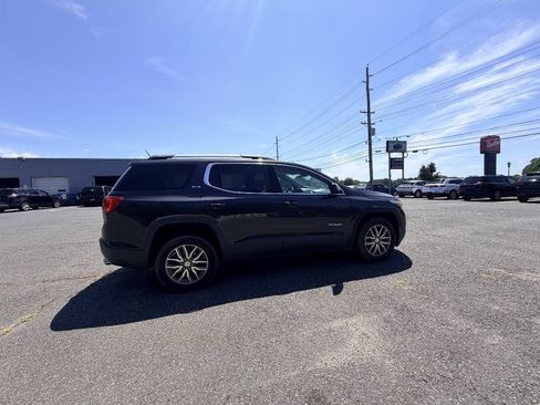 Used 2017 GMC Acadia SLE FWD image 28
