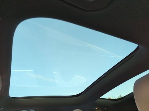 Used 2021 Mercedes-Benz GLA 250 GLA 250 image 12