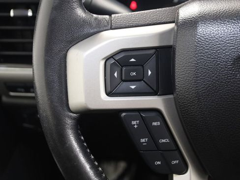 Used 2018 Ford F150 Lariat AWD/4WD image 33