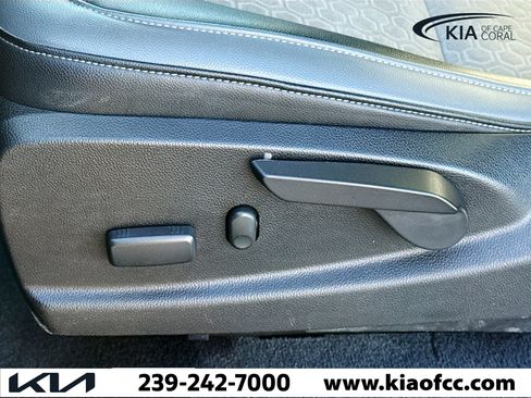 Used 2020 Chevrolet Colorado Z71 image 23