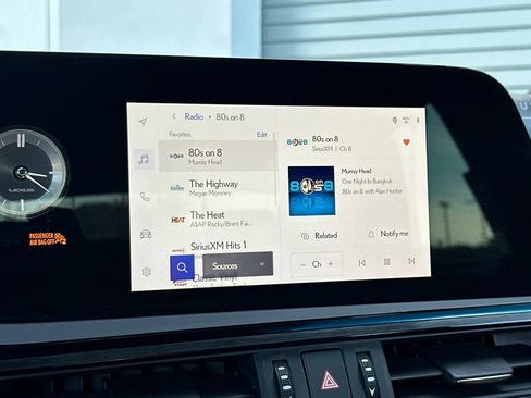 Used 2025 Lexus ES 300h w/ Premium Package image 22