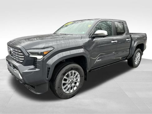 Certified 2025 Toyota Tacoma Limited image 1