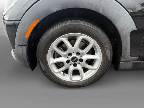 Used 2016 MINI Cooper Clubman image 9