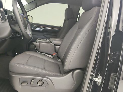 Certified 2026 Chevrolet Silverado 1500 LT RWD image 14
