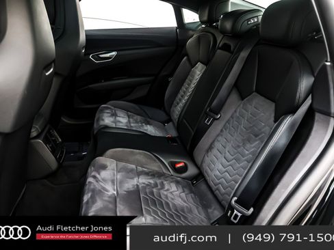 Used 2022 Audi e-tron GT Premium Plus w/ Performance Package image 7