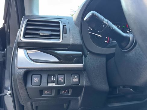 Used 2017 Subaru Forester 2.5i Touring image 28