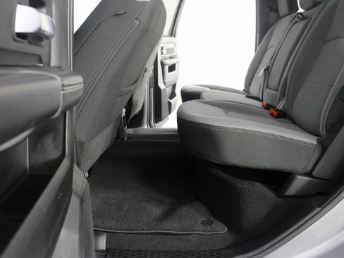 Used 2024 RAM 2500 Big Horn w/ Bed Utility Group image 16