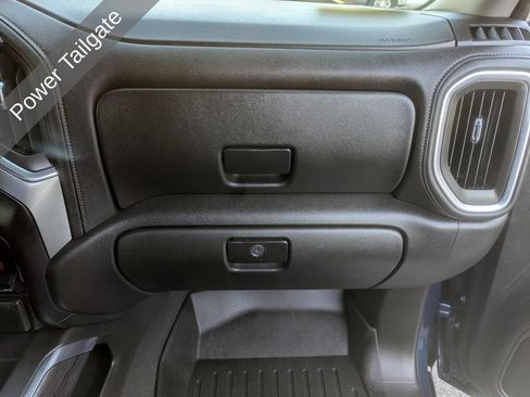 Used 2021 Chevrolet Silverado 1500 LTZ w/ Z71 Off-Road Package AWD/4WD image 38