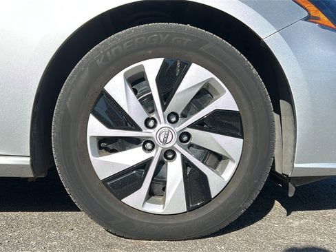 Certified 2024 Nissan Altima 2.5 S image 31