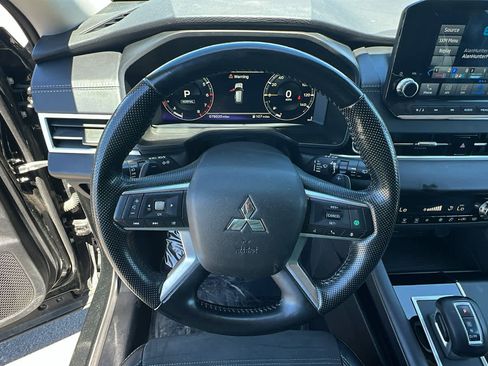 Used 2024 Mitsubishi Outlander SE AWD/4WD image 18