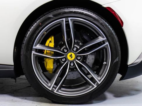 Certified 2022 Ferrari Roma image 58