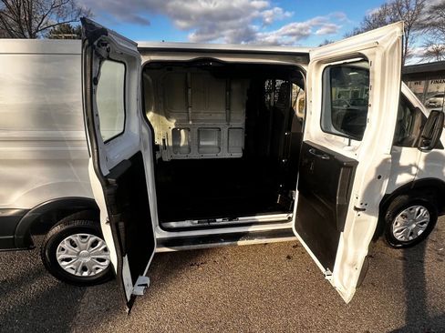 Used 2019 Ford Transit 250 130 Low Roof w/ Exterior Upgrade Package image 26