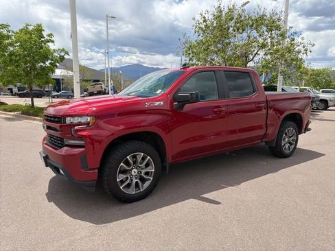 Used 2021 Chevrolet Silverado 1500 RST AWD/4WD image 3