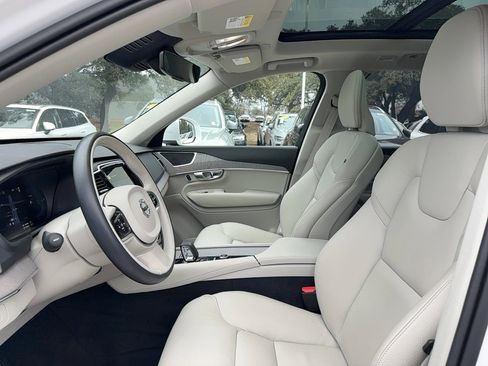 Certified 2024 Volvo XC90 T8 Plus w/ Protection Package Premier image 12