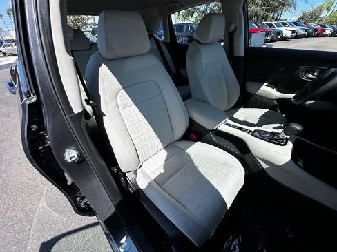 Certified 2024 Honda HR-V LX image 13