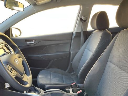Used 2020 Hyundai Accent SE FWD image 15