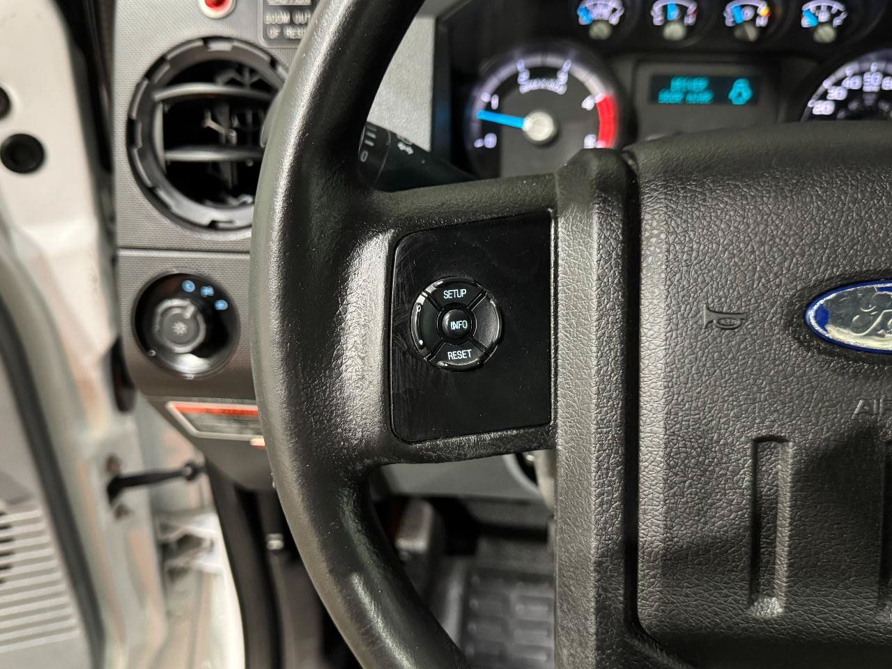 Used 2012 Ford F550 Luxury w/ Snow Plow Prep Pkg RWD image 11