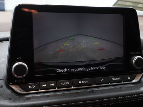 Certified 2023 Nissan Rogue SV image 3