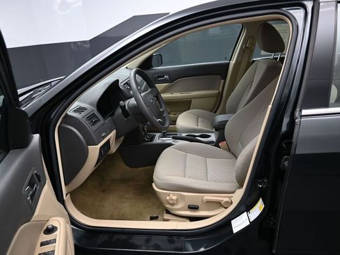 Used 2010 Ford Fusion SE image 9