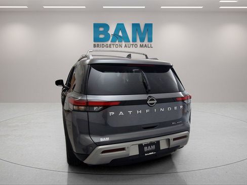 Used 2022 Nissan Pathfinder SL image 34