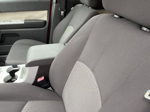 Used 2009 Mercury Mariner 2WD image 25