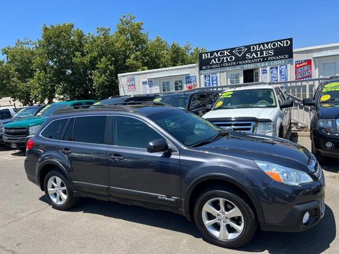Used 2013 Subaru Outback 2.5i Limited image 3