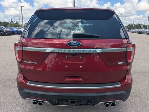 Used 2018 Ford Explorer Platinum AWD/4WD image 5