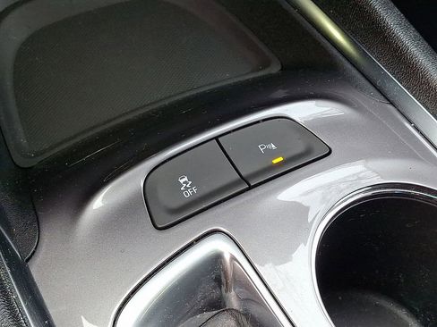 Used 2022 Chevrolet Malibu LT image 22