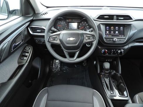 Used 2023 Chevrolet TrailBlazer LT image 23