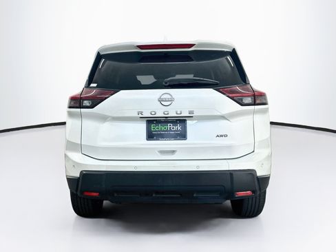 Used 2025 Nissan Rogue SV AWD/4WD image 7