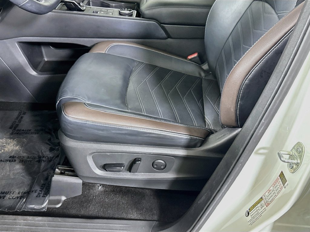 Certified 2024 Nissan Pathfinder Platinum AWD/4WD image 27
