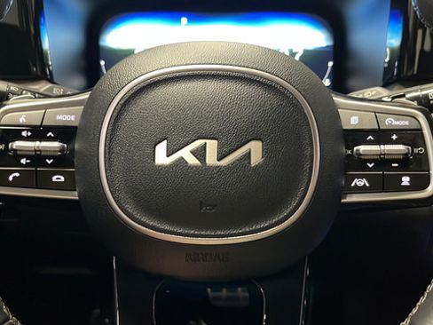 Used 2023 Kia Sorento SX Prestige AWD/4WD image 16