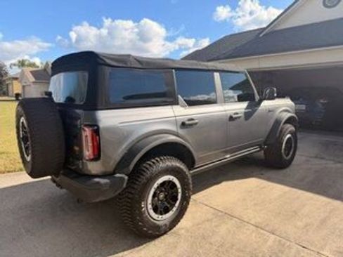 Used 2022 Ford Bronco Badlands image 3