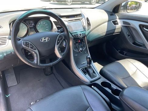 Used 2014 Hyundai Elantra Limited w/ Option Group 03 FWD image 22