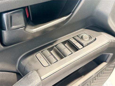 New 2025 Toyota Tacoma SR5 image 18