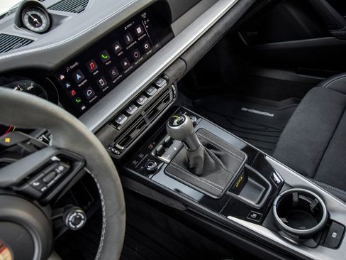 Certified 2024 Porsche 911 GT3 image 41