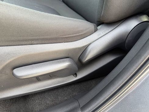 Certified 2022 Toyota RAV4 LE image 24