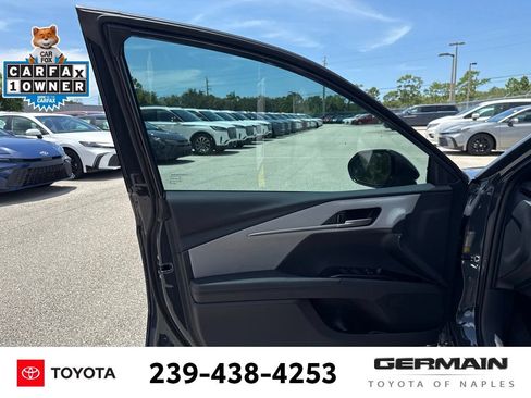 Used 2026 Toyota Camry SE FWD image 17