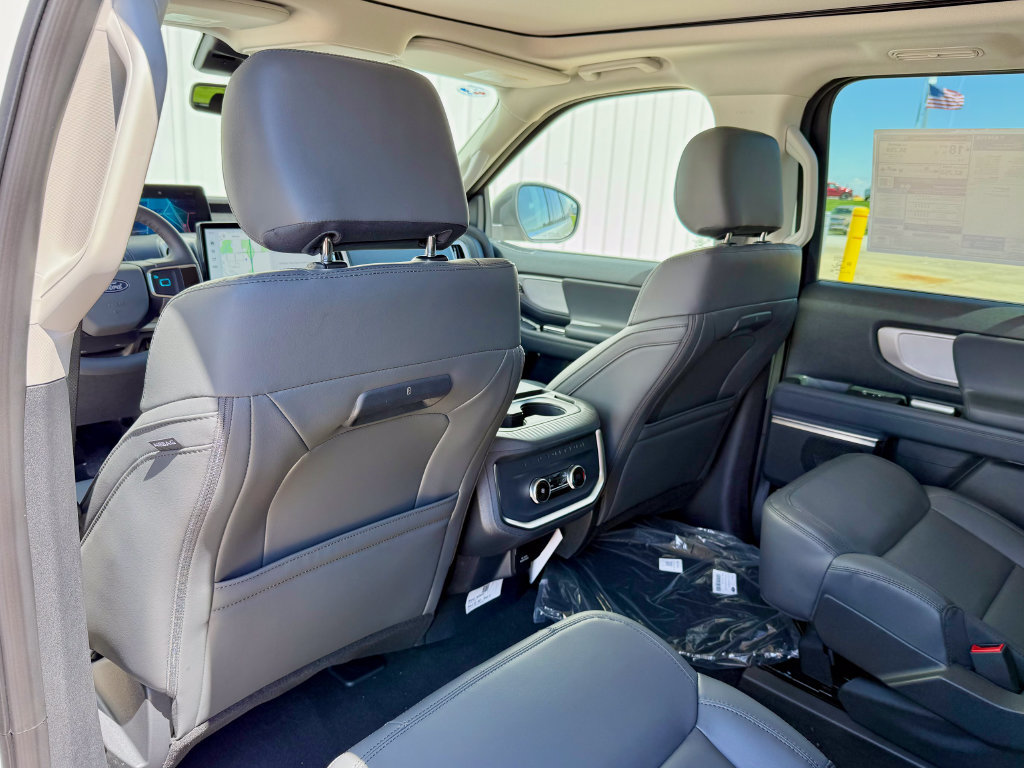 New 2026 Ford Expedition Max Active AWD/4WD image 14