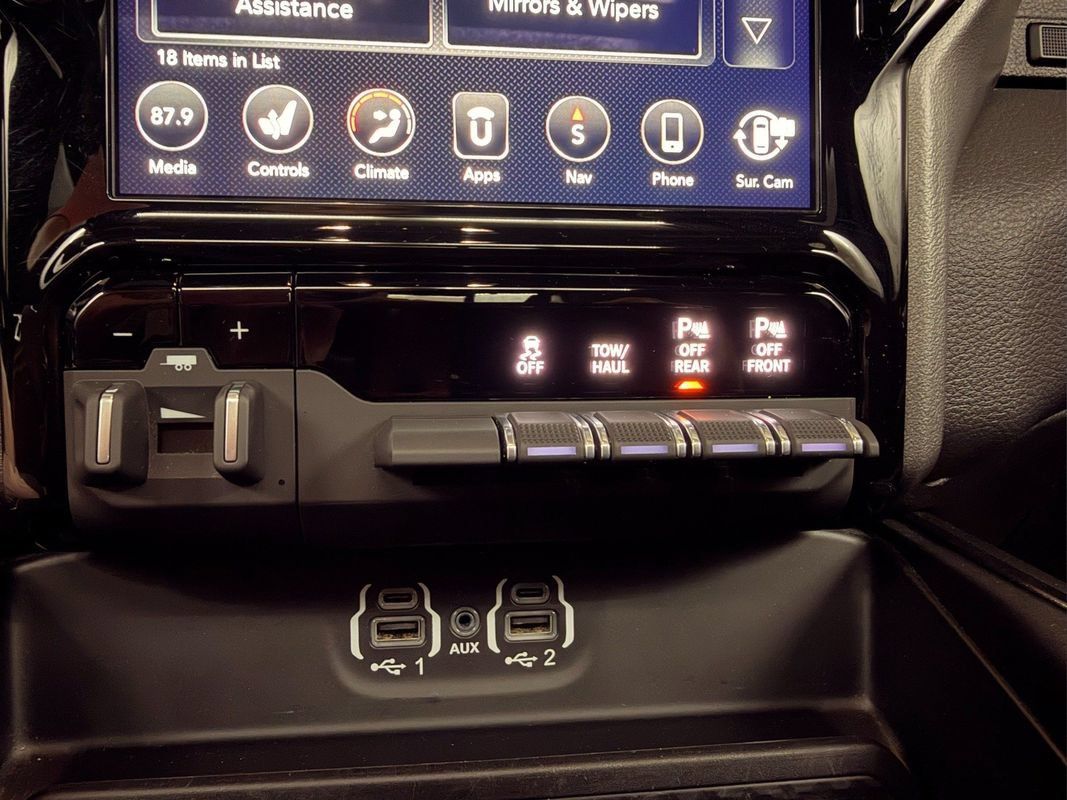 Used 2021 RAM 1500 Sport w/ Leather & Sound Group AWD/4WD image 24