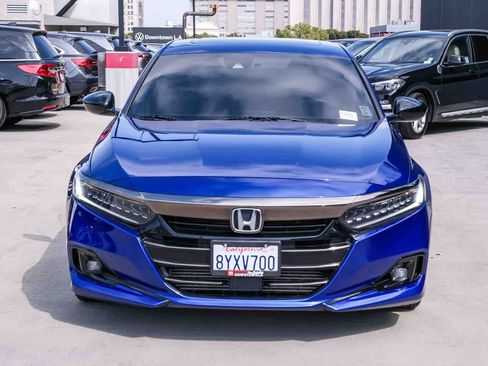 Used 2021 Honda Accord Sport image 2