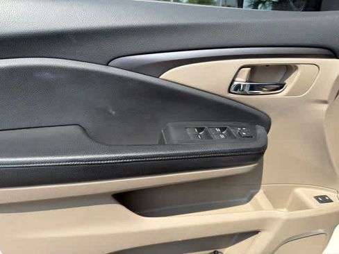 Used 2017 Honda Pilot EX-L image 21