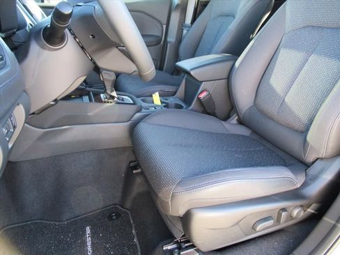 Used 2025 Subaru Forester Premium image 15