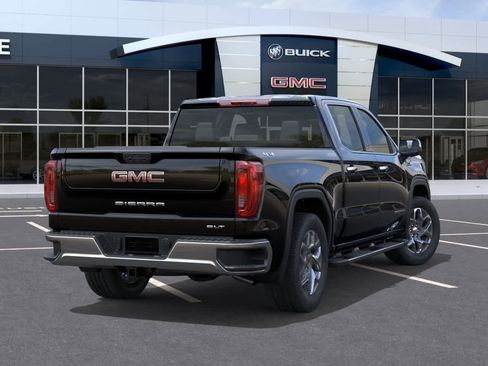 New 2026 GMC Sierra 1500 SLT image 4
