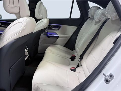 New 2026 Mercedes-Benz GLC 300 4MATIC image 7