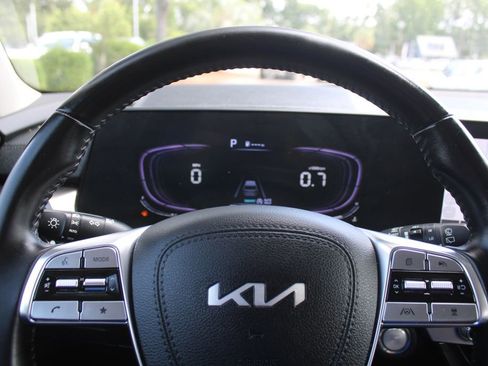Certified 2023 Kia Telluride S w/ S Sunroof Package FWD image 26