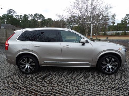 Certified 2024 Volvo XC90 B5 Plus image 5